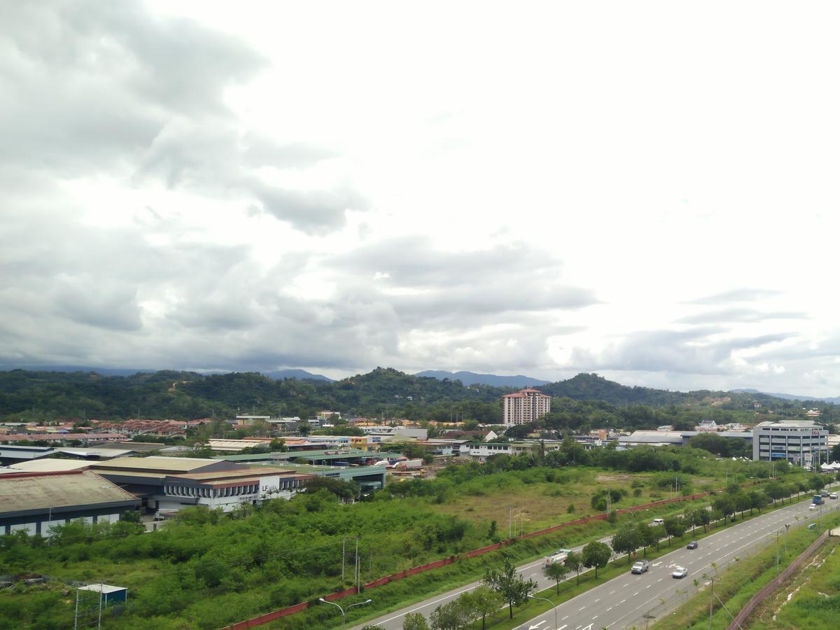 Asaya Hotel Kota Kinabalu - Refurbished 2024 Экстерьер фото