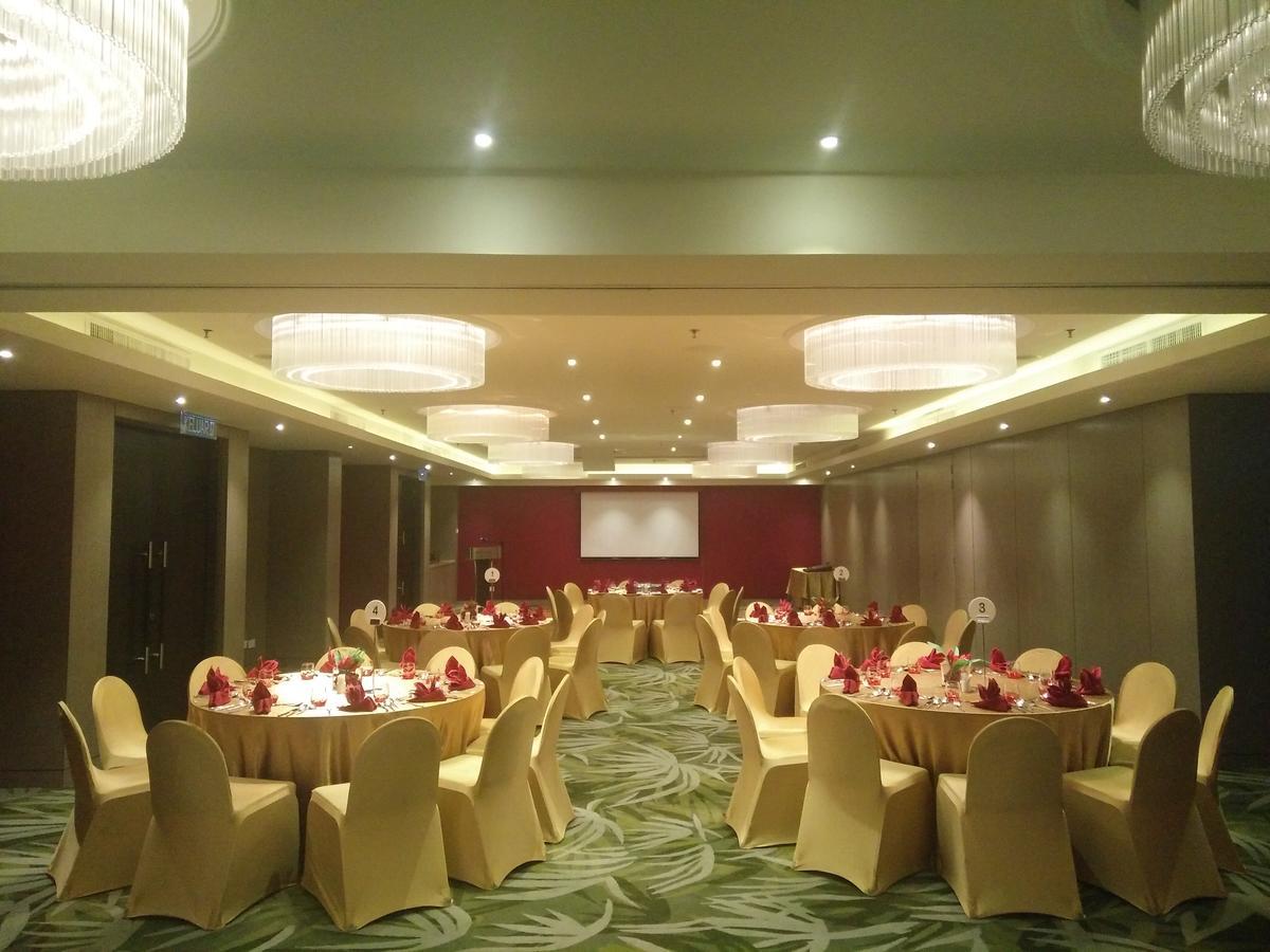Asaya Hotel Kota Kinabalu - Refurbished 2024 Экстерьер фото